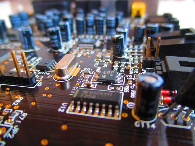 circuit-board-973311_640